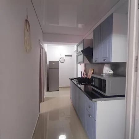 Nico Нэводари